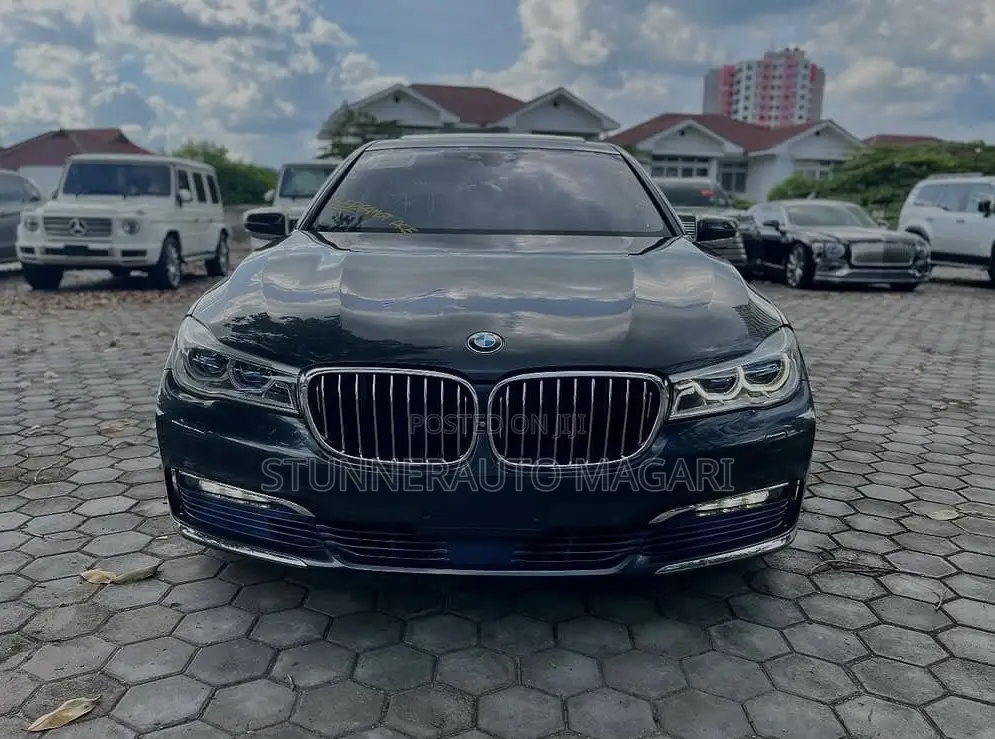 BMW 740 2016 Black