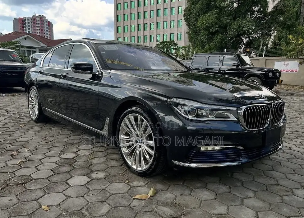 BMW 740 2016 Black