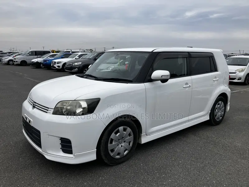Toyota Corolla Rumion 2008 Pearl