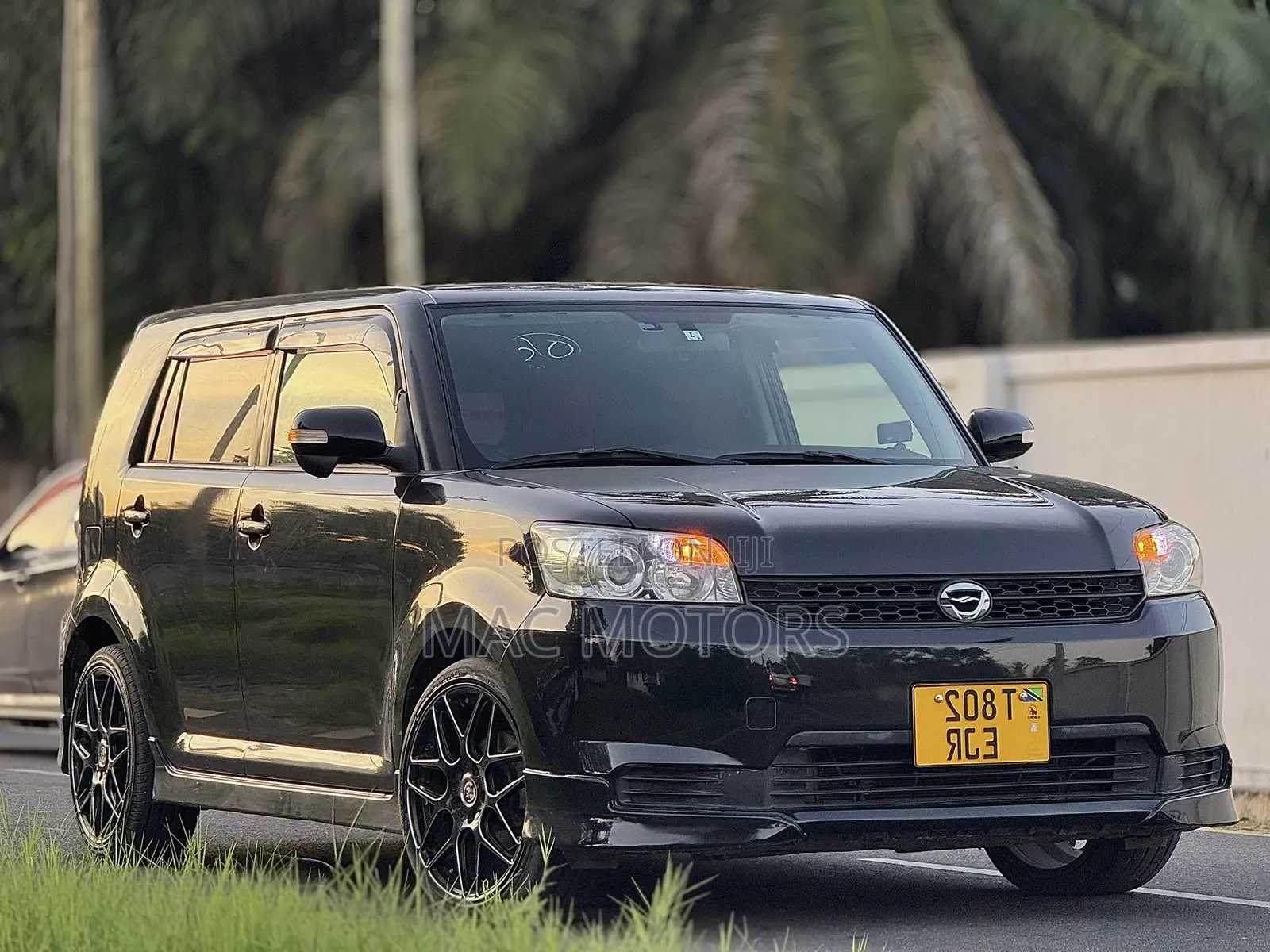 Toyota Corolla Rumion 2011 Black