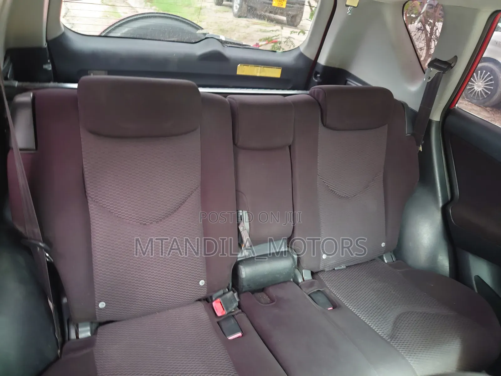 Toyota RAV4 2.0 Automatic 2005 Red
