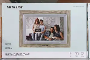 Digital Picture Frame Touchscreen Display