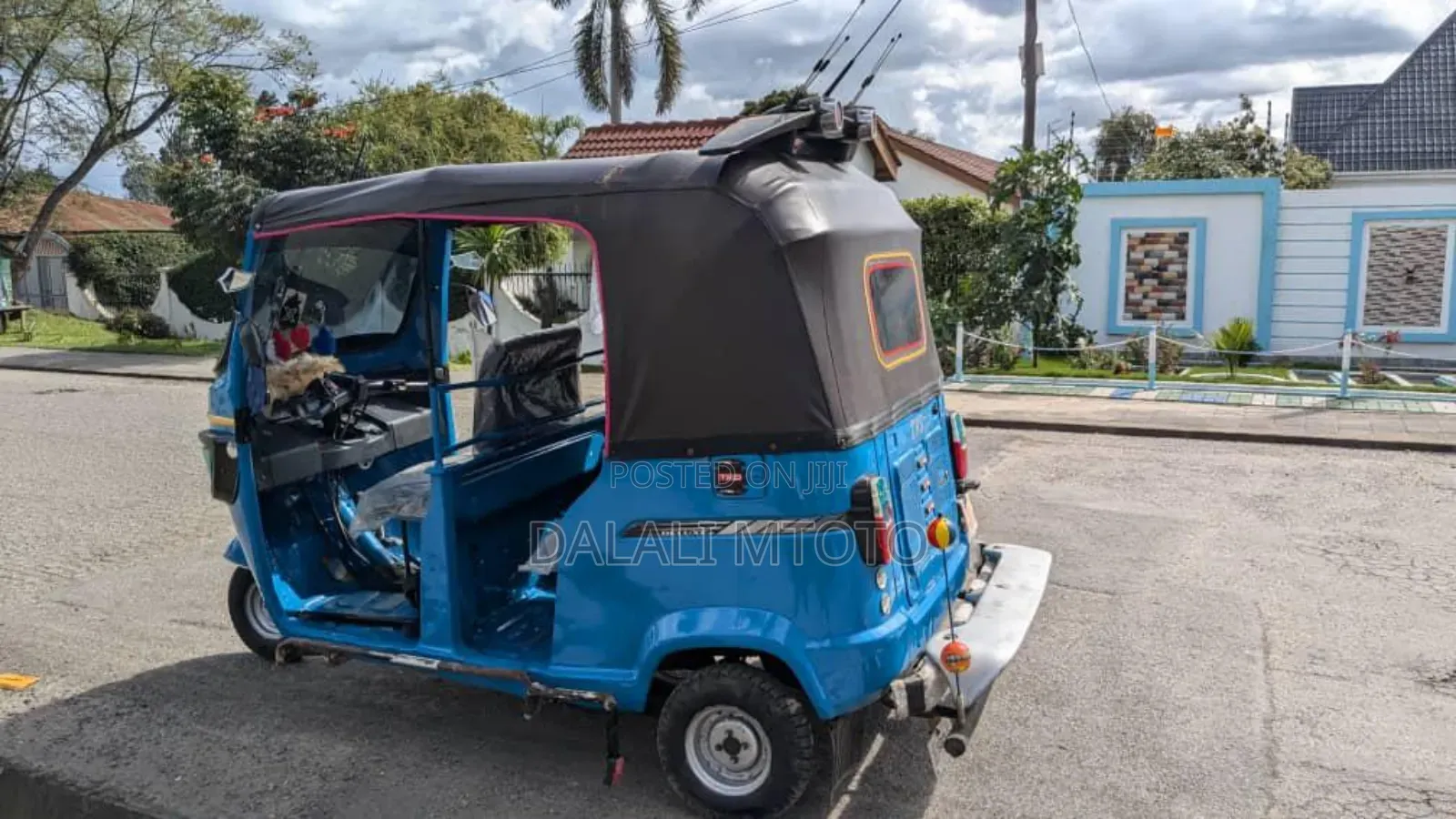 Bajaj 2015 Blue