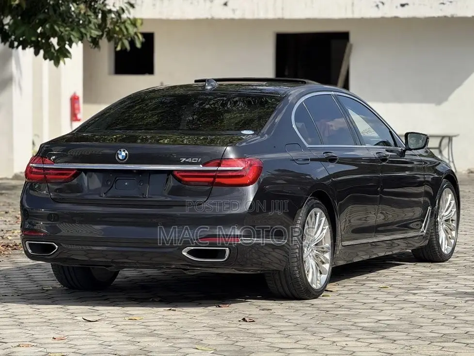 BMW 7 Series 2016 Gray