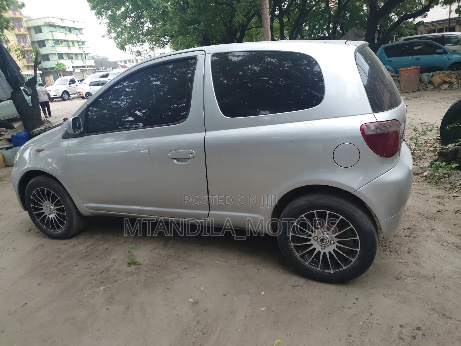 Toyota Vitz 1.3 AWD 3dr 2004 Silver