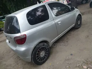 Toyota Vitz 1.3 AWD 3dr 2004 Silver