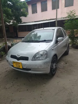 Toyota Vitz 1.3 AWD 3dr 2004 Silver