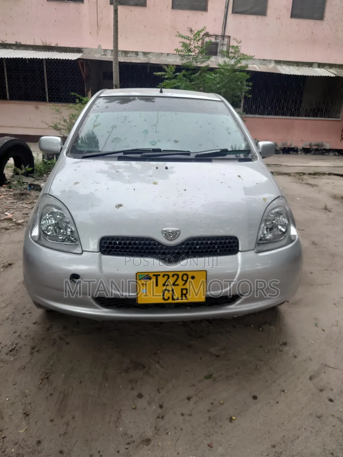 Toyota Vitz 1.3 AWD 3dr 2004 Silver