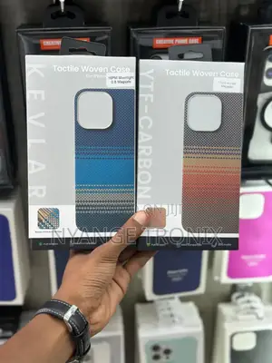 iPhone 15 16 Pro ,Pro Max Carbon Fiber Case