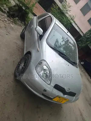 Toyota Vitz 1.3 AWD 3dr 2004 Silver
