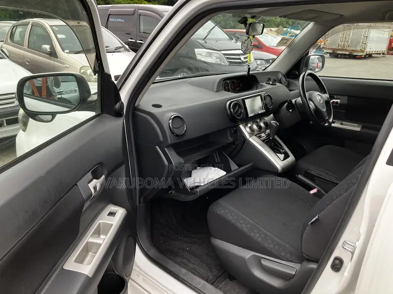 Toyota Corolla Rumion 2008 Pearl