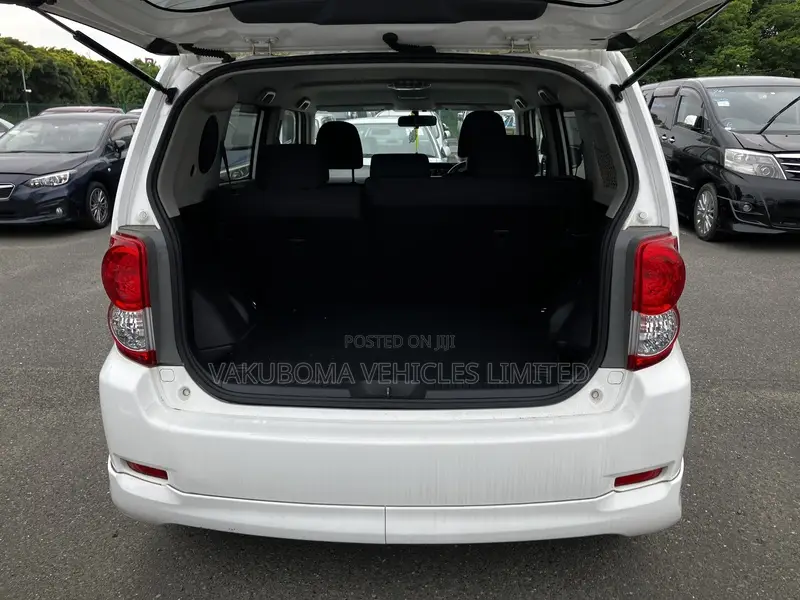 Toyota Corolla Rumion 2008 Pearl