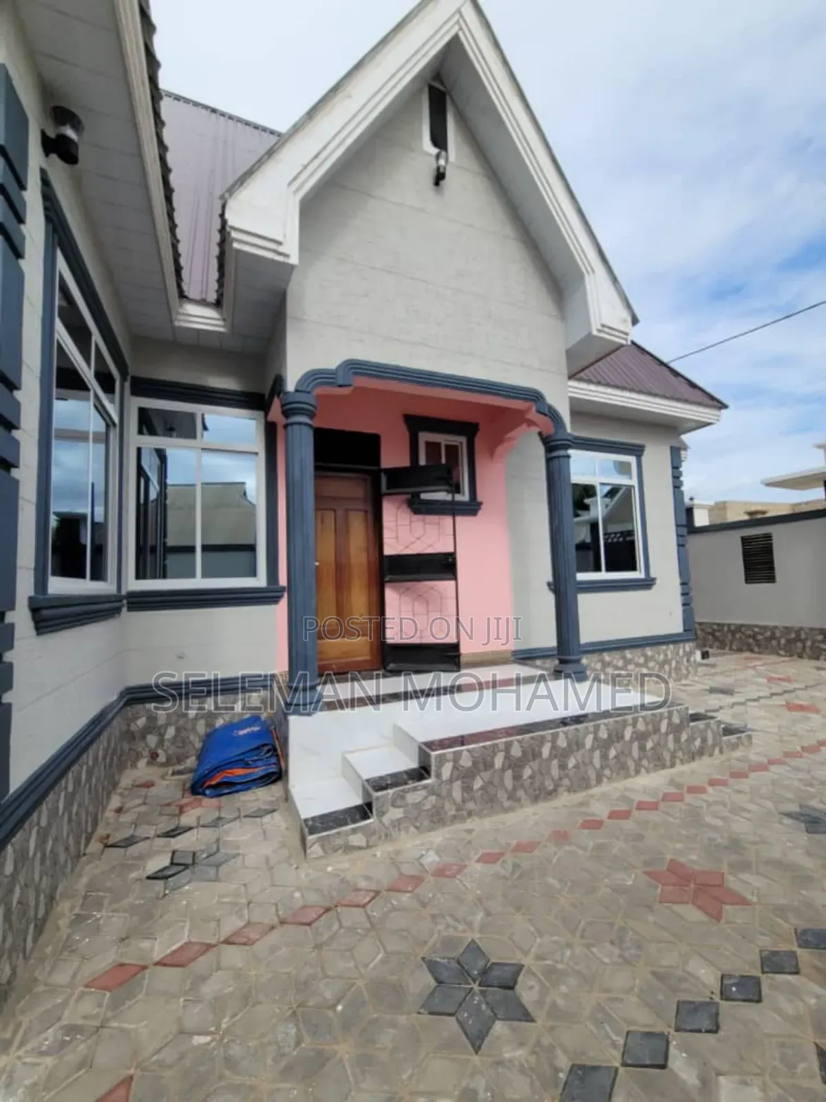Furnished 4bdrm House in Biriani Real Estate, Chamazi for sale