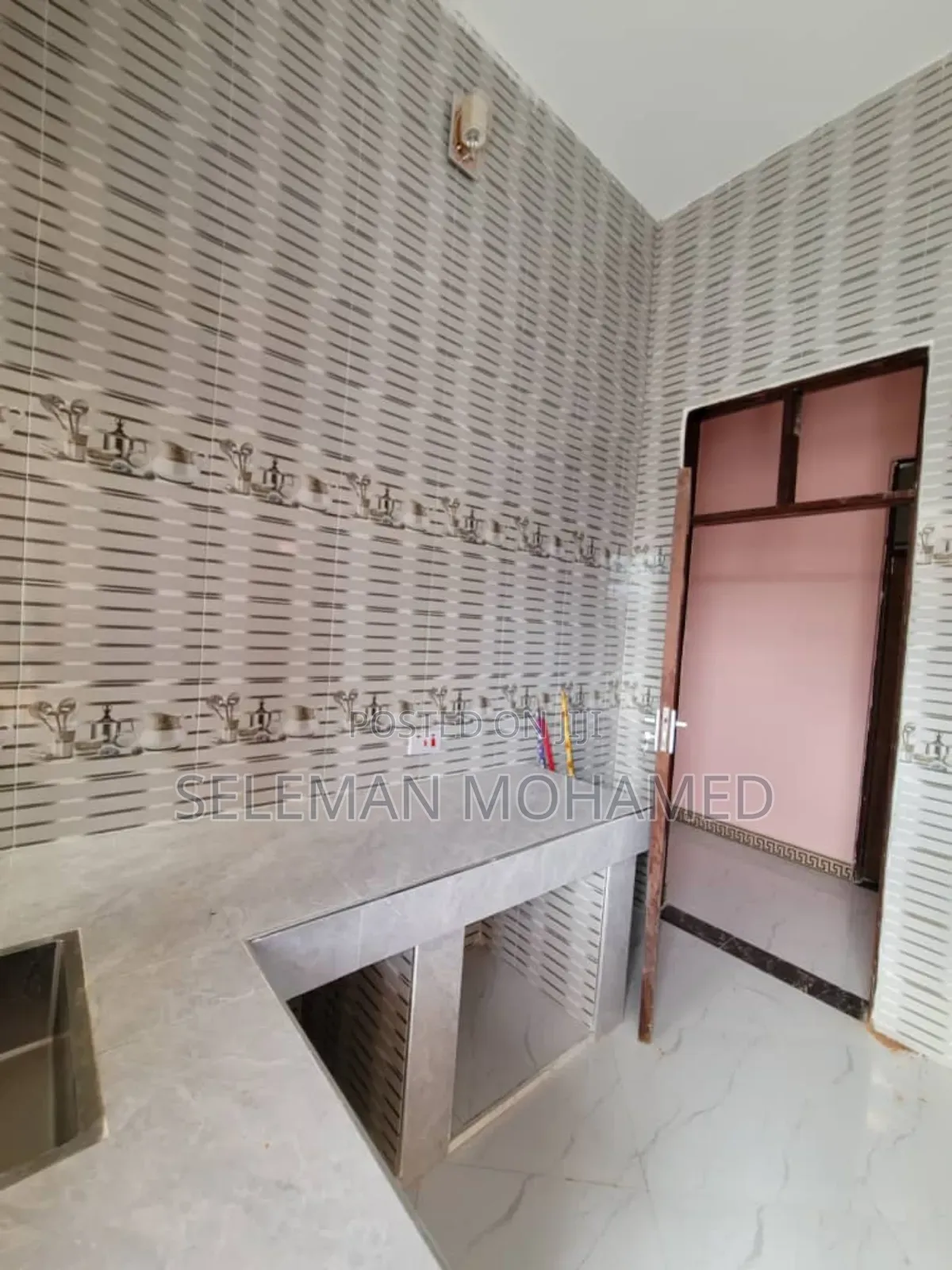Furnished 4bdrm House in Biriani Real Estate, Chamazi for sale