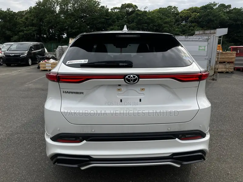 Toyota Harrier 2021 Pearl