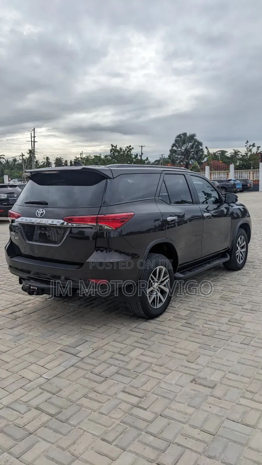Toyota Fortuner 2018 Black