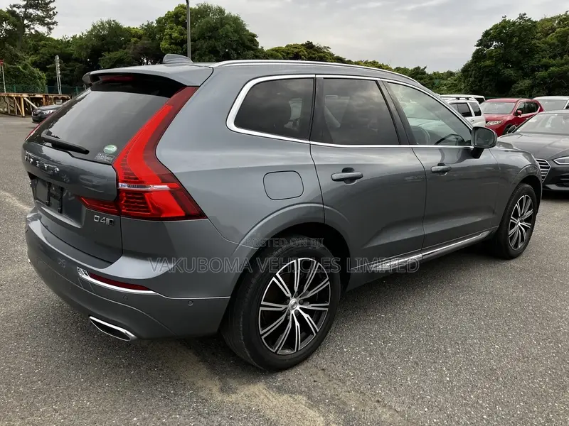 Volvo XC60 2019 Gray