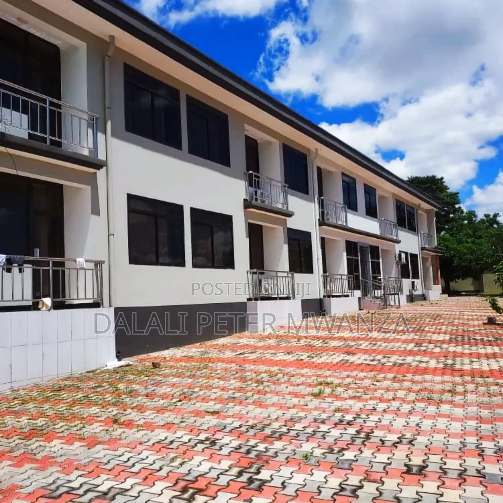 18bdrm House in Rock City, Ilemela for sale