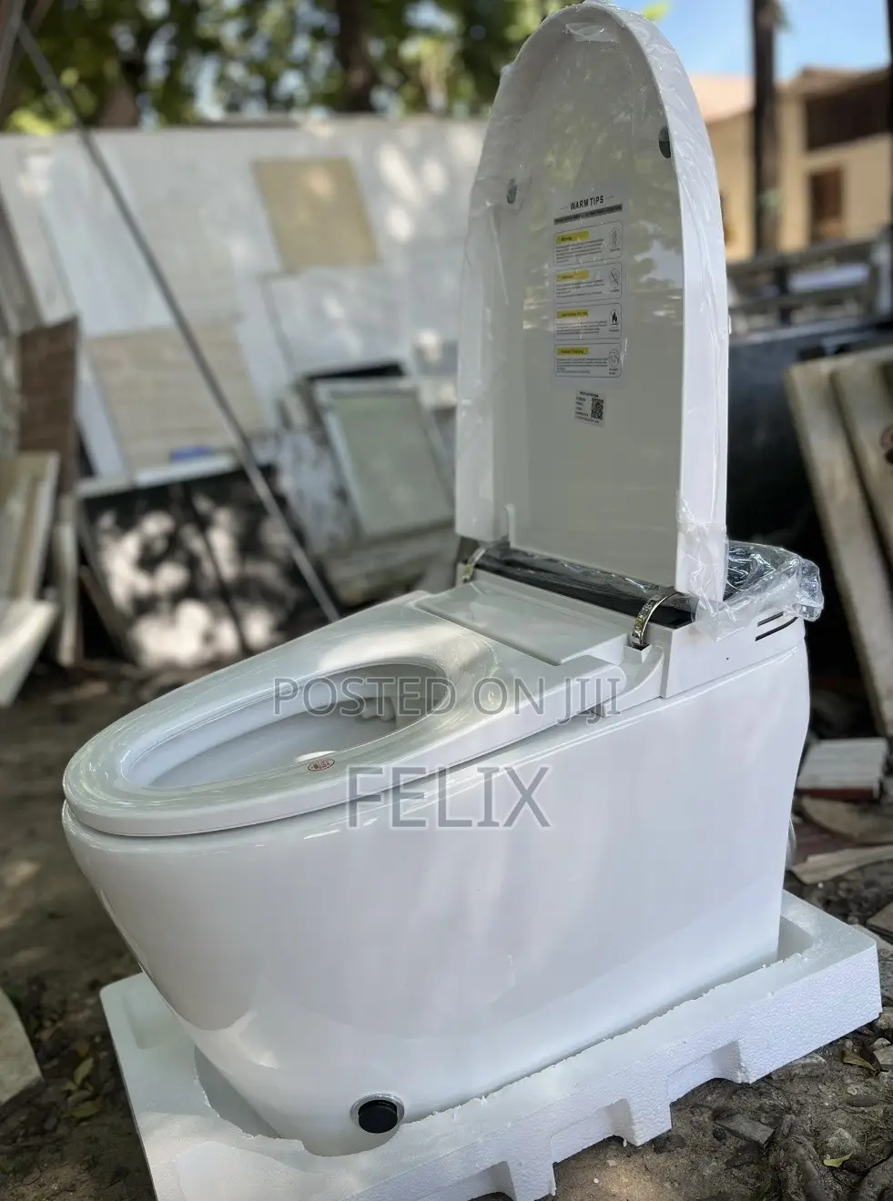 Smart Toilet With Artificial Intelligence Technology