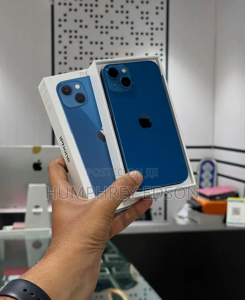 New Apple iPhone 13 256 GB Blue