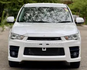 Mitsubishi Outlander 2011 White