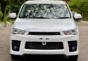 Mitsubishi Outlander 2011 White