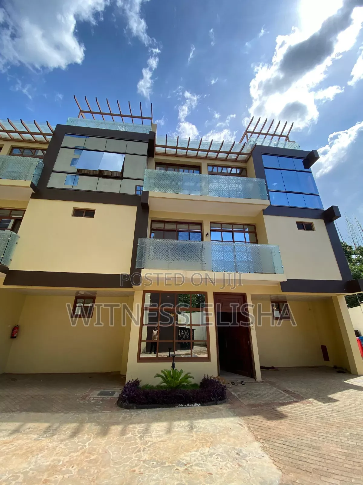 Furnished 3bdrm Villa in Ada Estate for rent