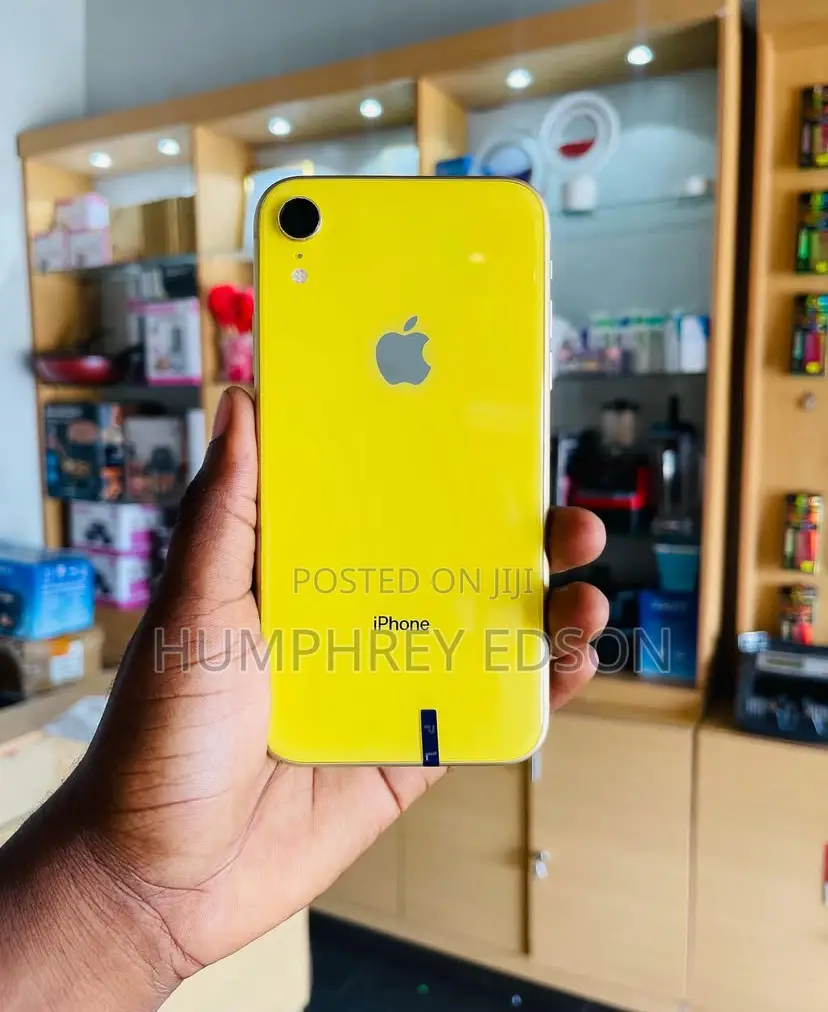 Apple iPhone XR 64 GB Yellow