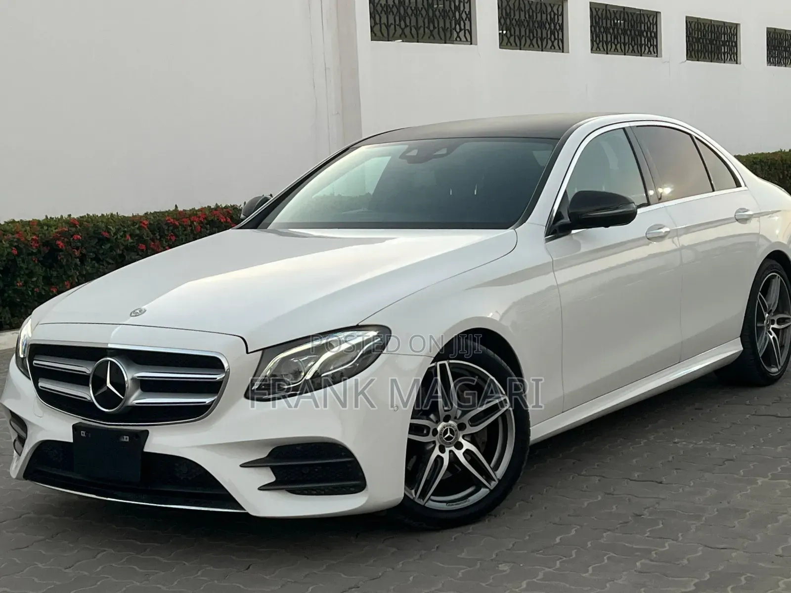 Mercedes-Benz 220E 2017 White