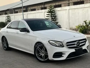 Mercedes-Benz 220E 2017 White