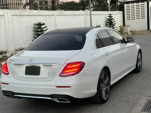 Mercedes-Benz 220E 2017 White