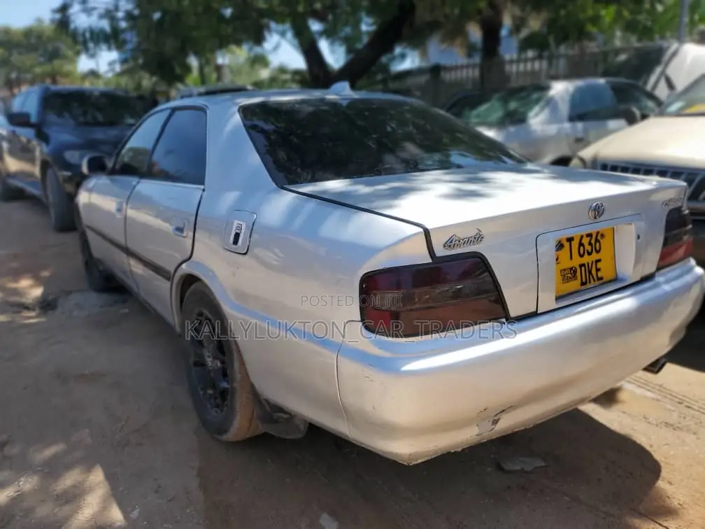 Toyota Mark II 1996 Silver