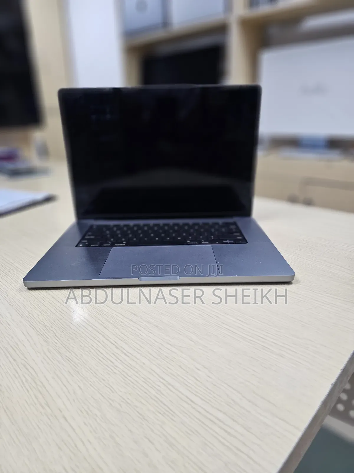 Laptop Apple MacBook Pro 2021 M1 16GB Apple M1 Pro SSD 512GB