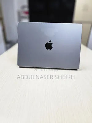 Laptop Apple MacBook Pro 2021 M1 32GB Apple M1 Pro SSD 512GB