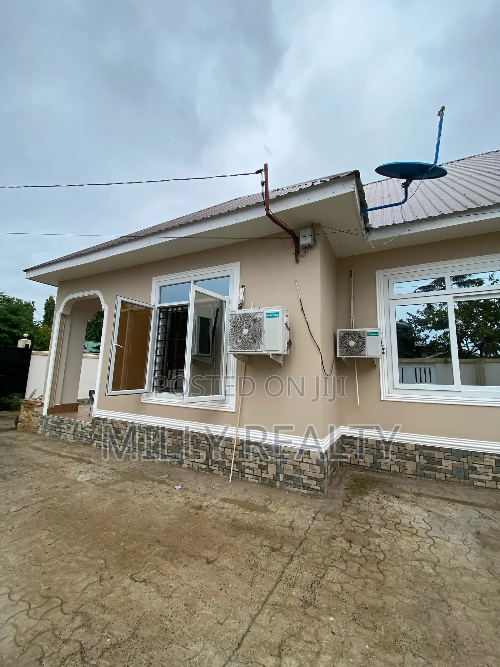 4bdrm House in Mikocheni "B Near for sale