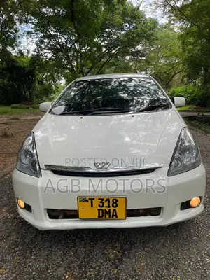Photo - Toyota Wish 2006 White