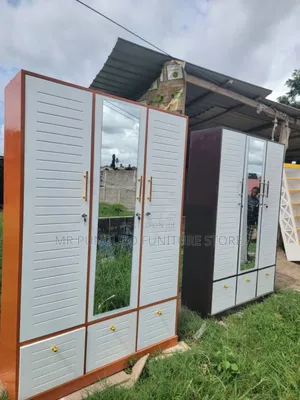 Kabati Milango Mitatu Classic Sana Imara Jeupe