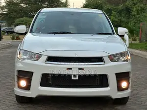 Mitsubishi Outlander 2.4 2009 White