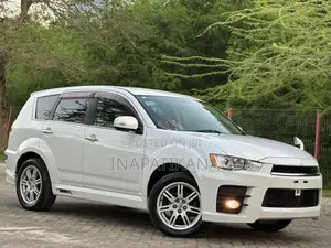 Mitsubishi Outlander 2.4 2009 White