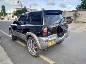 Toyota RAV4 Base AWD 2001 Black