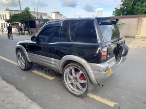 Toyota RAV4 Base AWD 2001 Black