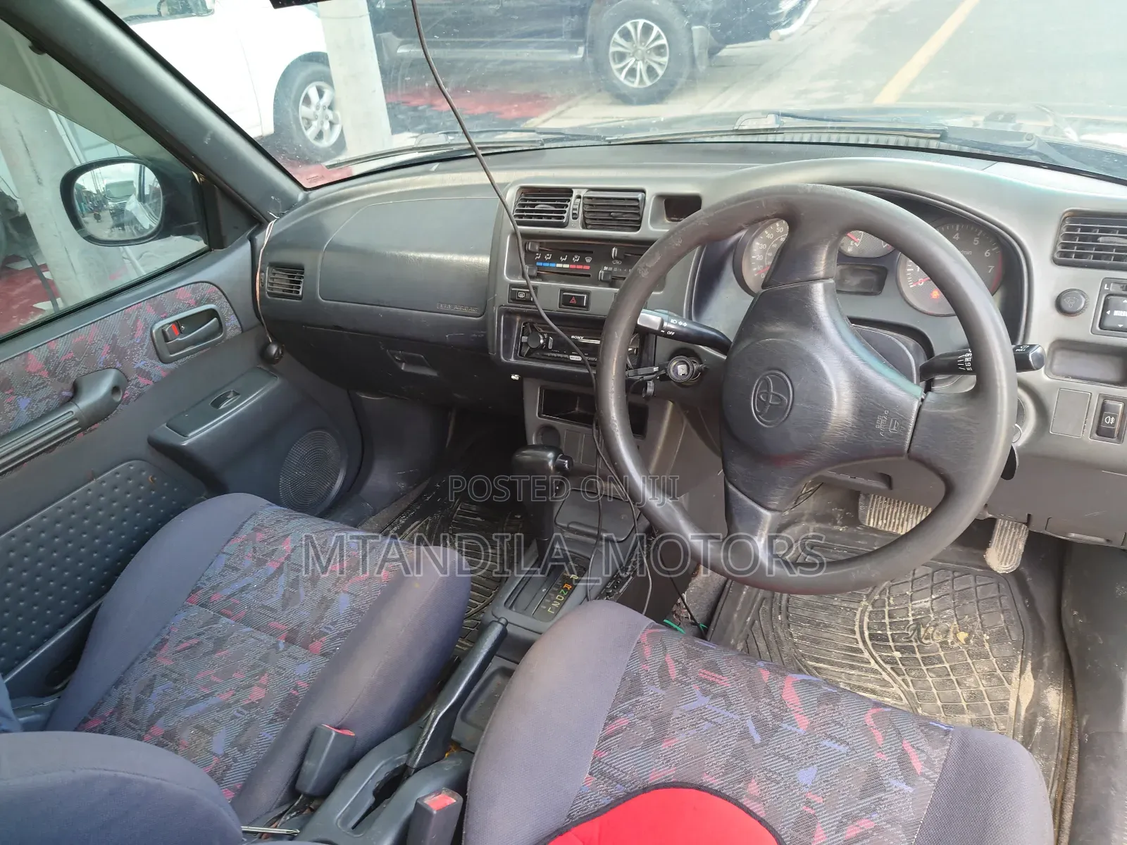 Toyota RAV4 Base AWD 2001 Black