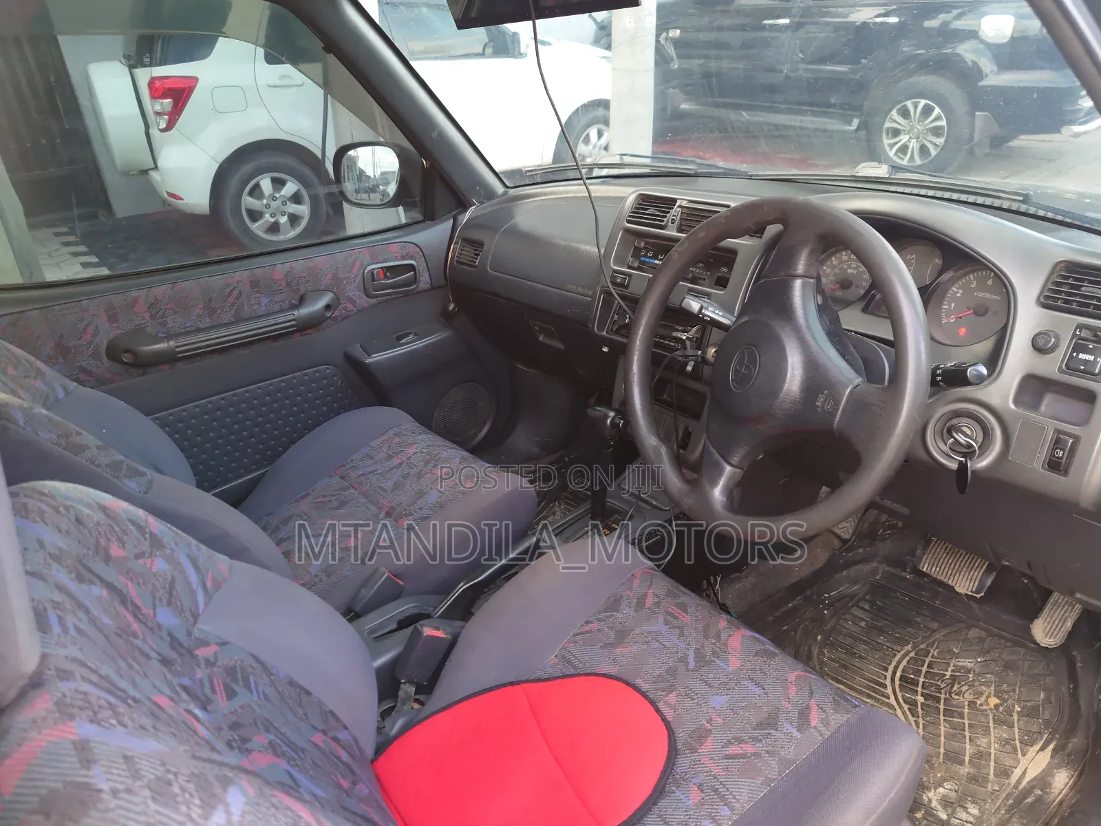 Toyota RAV4 Base AWD 2001 Black