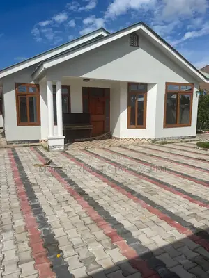 5bdrm House in Teta, Mbweni for rent