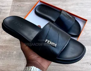 Open Shoes/Men Sandals/Leather Maked