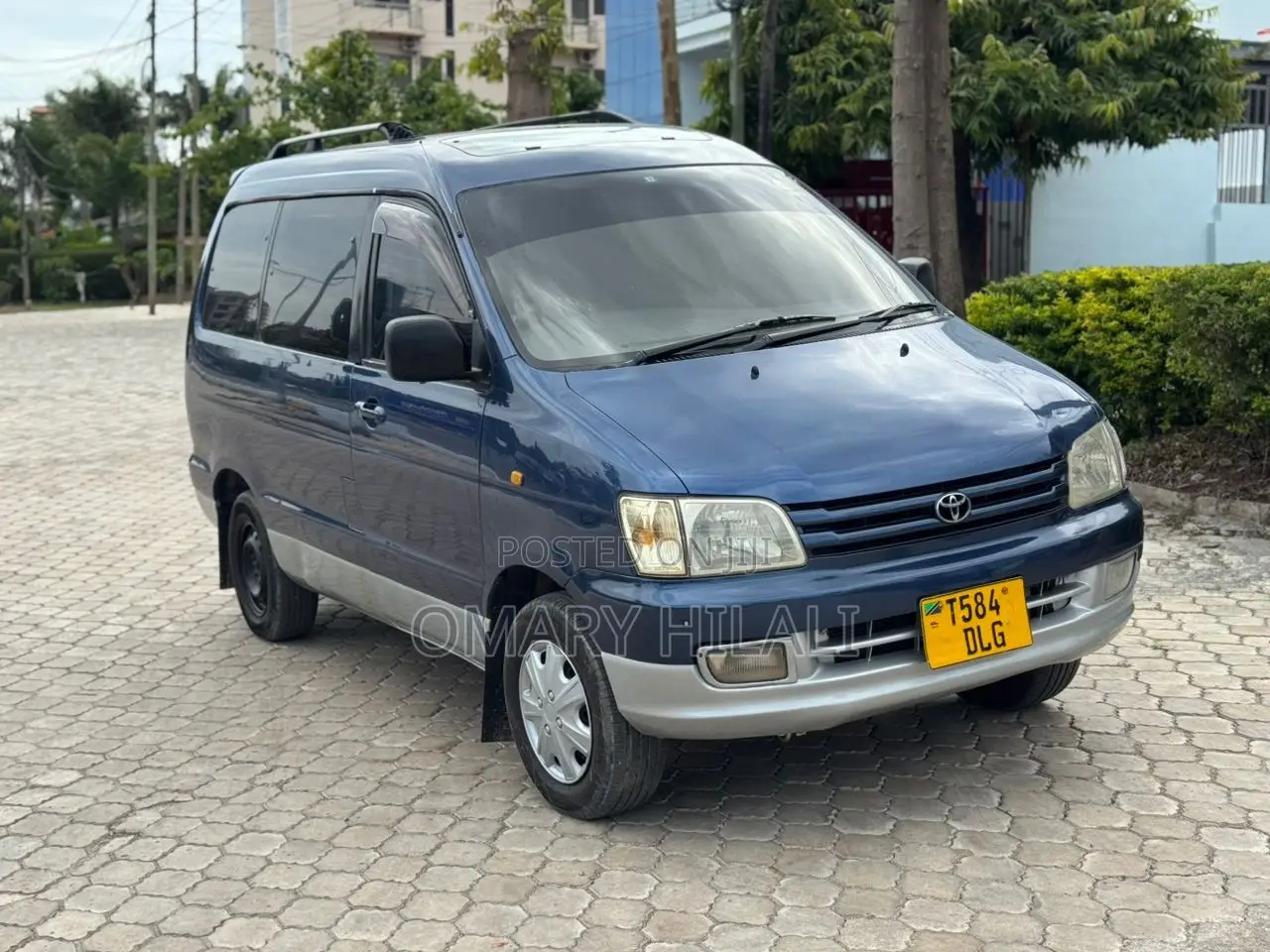 Toyota Noah 2001 Blue