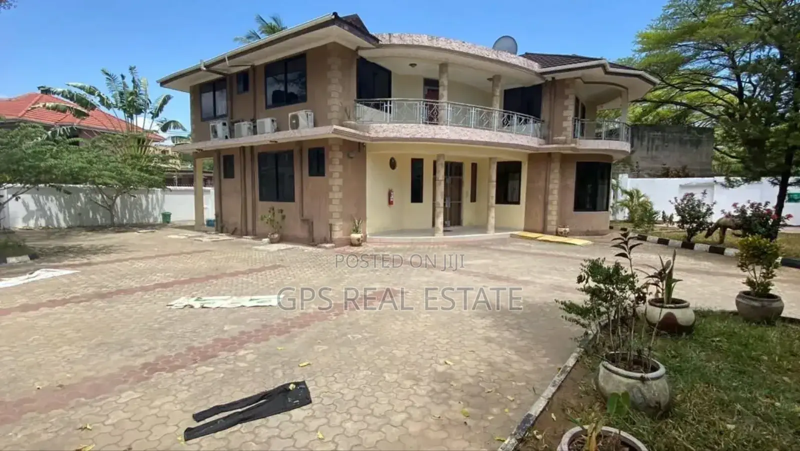 5bdrm House in Mikocheni A ,, Kinondoni for sale