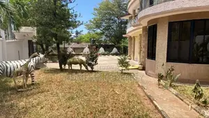 5bdrm House in Mikocheni A ,, Kinondoni for sale