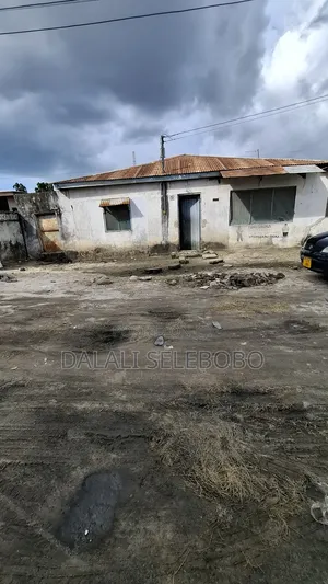 5bdrm Bungalow in Sinza Palestina for sale
