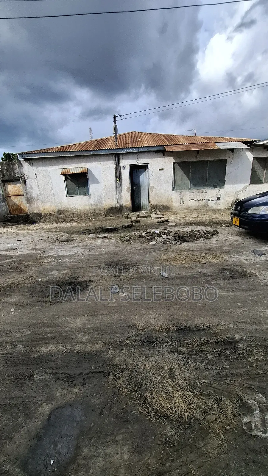 5bdrm Bungalow in Sinza Palestina for sale